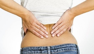 príčiny a liečba bolesti chrbta v bedrovej oblasti