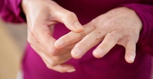 príčiny bolesti v kĺboch ​​prstov